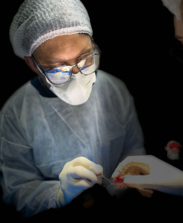 Dr. Leandro Lora - Dermatologista